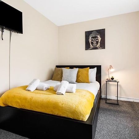 Off Road Parking, Garden, Tv'S In Bedrooms Morriston Экстерьер фото