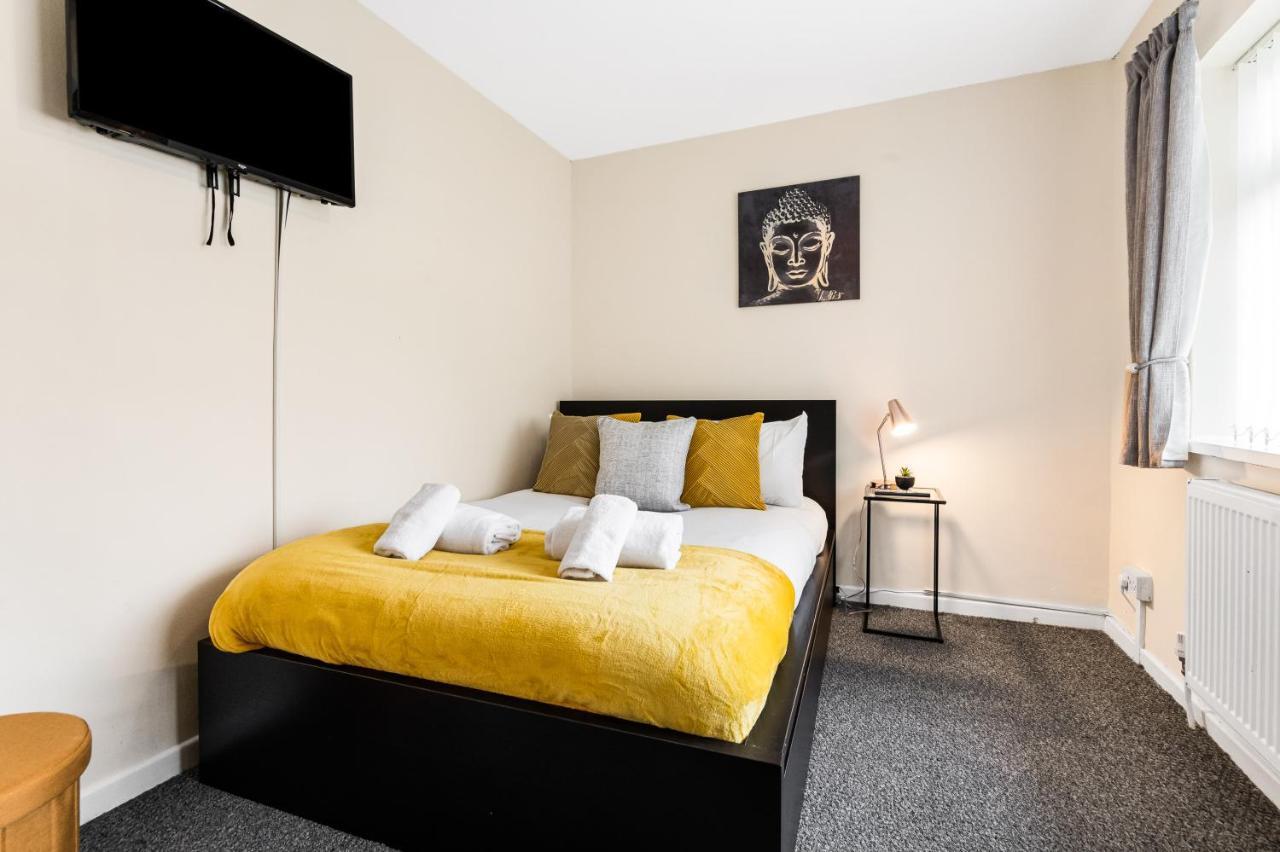 Off Road Parking, Garden, Tv'S In Bedrooms Morriston Экстерьер фото