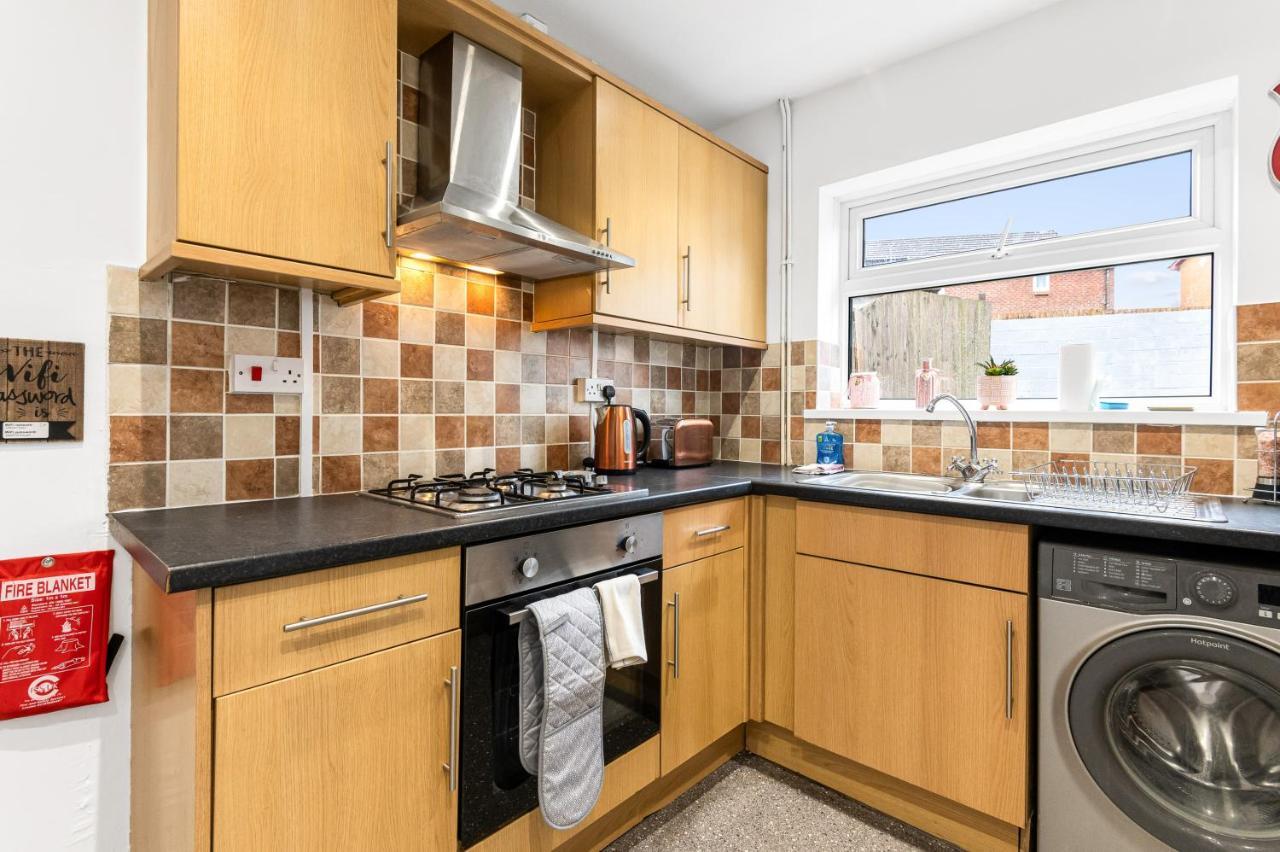 Off Road Parking, Garden, Tv'S In Bedrooms Morriston Экстерьер фото