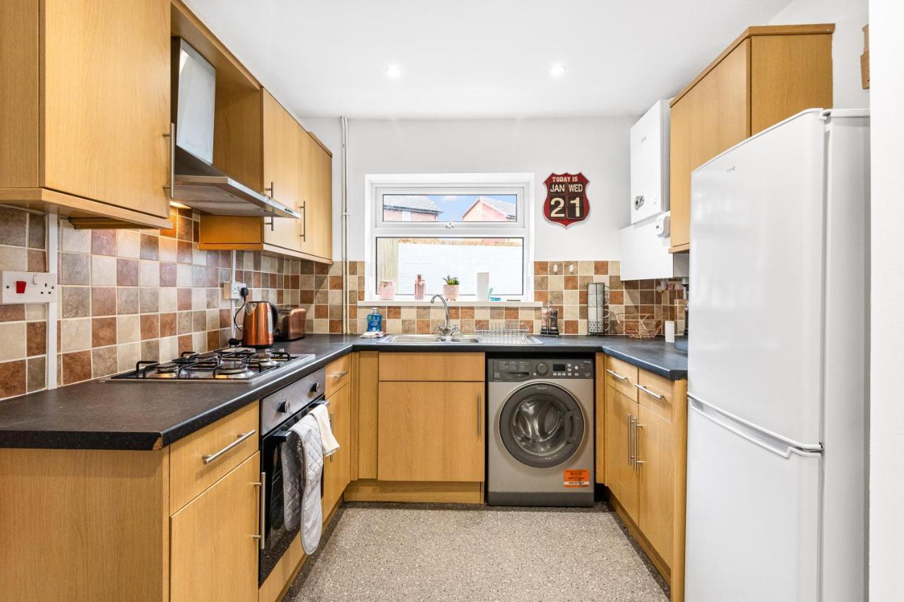 Off Road Parking, Garden, Tv'S In Bedrooms Morriston Экстерьер фото